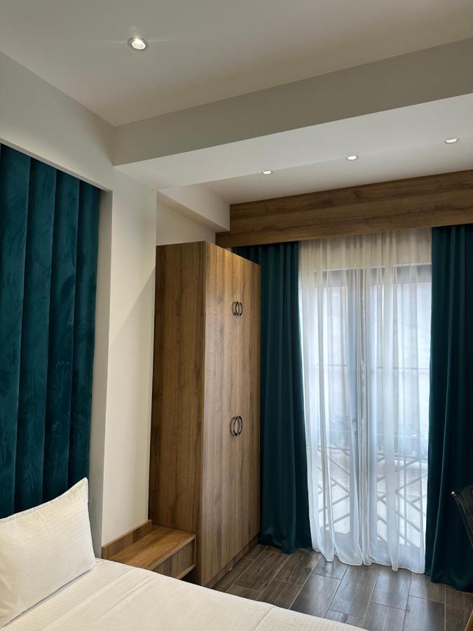 Отель Auroom Ванадзор Exteriör bild